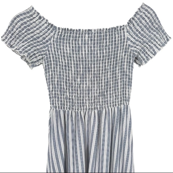 Show Me Your Mumu navy and white striped off the shoulder maxi dress. Size L - Picture 6 of 11